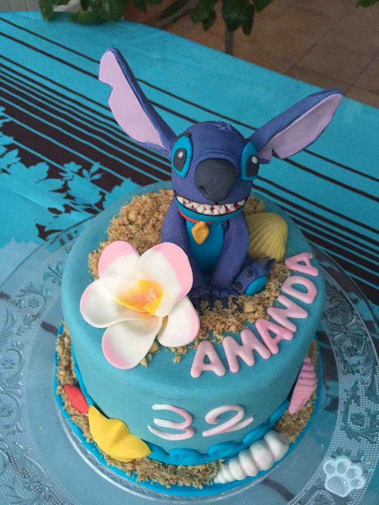 Gateau Stitch Pour Mon Anniversaire La Pate D Amanda