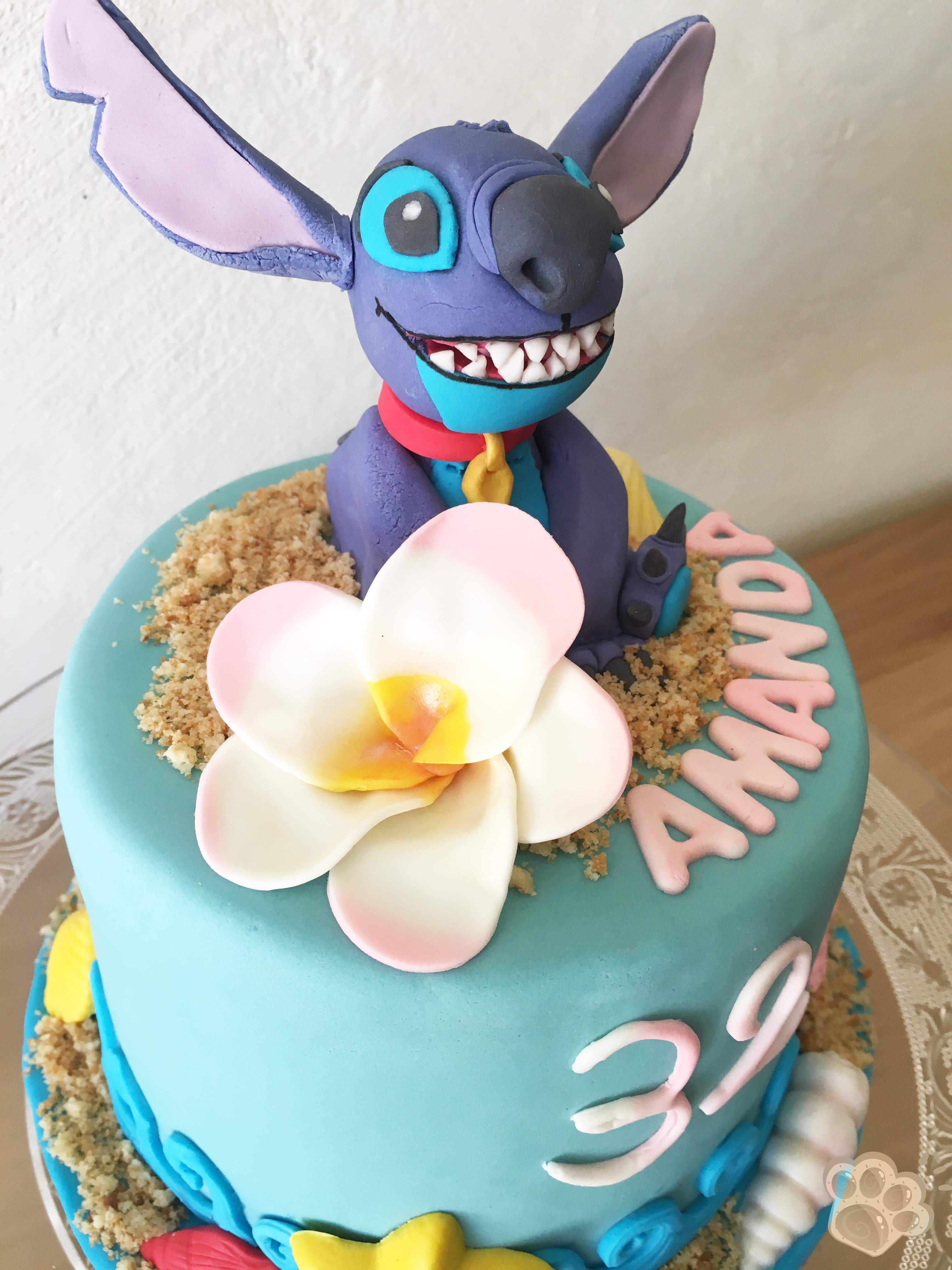 Gateau Stitch Cakedesign Pate A Sucre 5 La Pate D Amanda Gateau Stitch Cakedesign Pate A Sucre 5 La Pate D Amanda