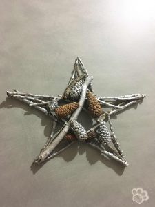 Fabriquer une étoile de Noël en bois