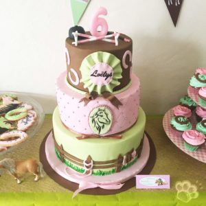 Caissette cupcake cheval bascule en carton pour anniversaire enfant